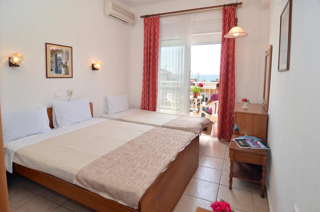 Hotel Triada Limenaria  Rum bild