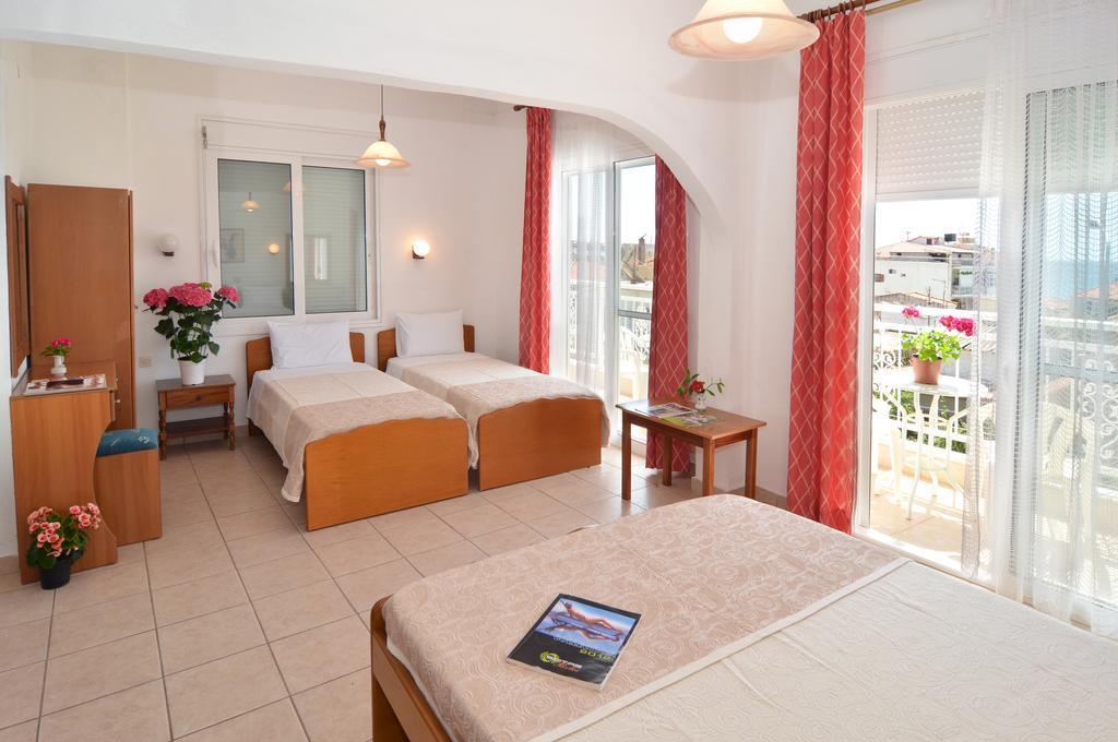 Hotel Triada Limenaria  Rum bild